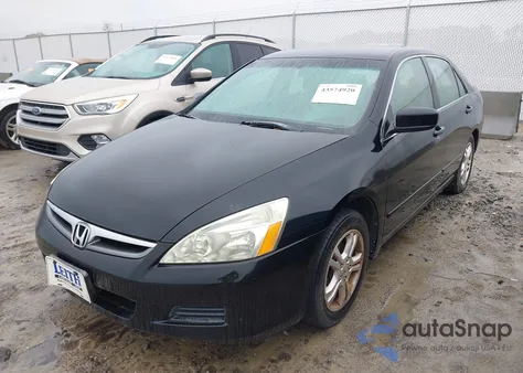 2006 Honda Accord 2.4 Se z USA, uszkodzony, nr VIN 1HGCM56326A153564
